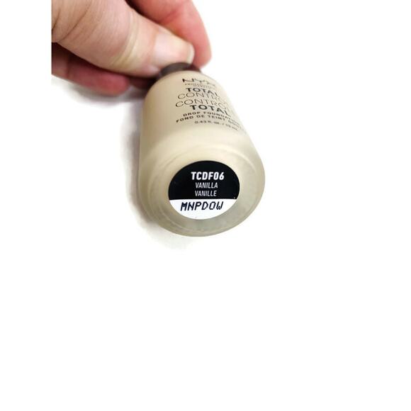 NYX Total Control Drop Foundation - # Vanilla 13ml/0.43oz TCDF06 - Picture 3 of 3
